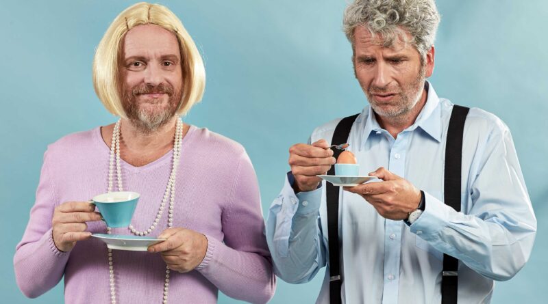 Loriot, Stermann & Grissemann, Loriot auf der Bühne, Das Ei ist hart, Kabarett, Humor, Loriot-Programm, deutsche Satire, ironischer Humor, Österreich Kabarett, Loriot Zitate, Theaterabend, Stermann und Grissemann Loriot, Philippine Duchateau, klassische Comedy, Loriot Live