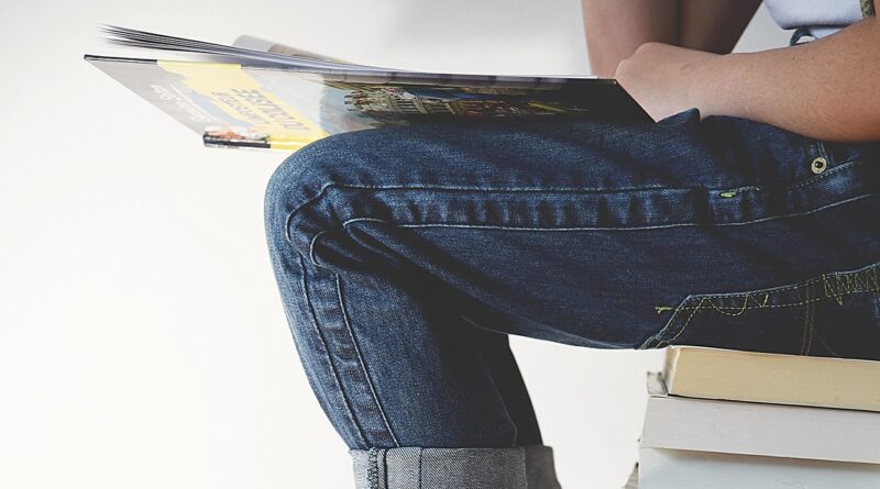 Buchstart: Bilderbuchperformance für die Allerkleinsten. Drachenstarker Lesespaß mit Martina Kasmanhuber