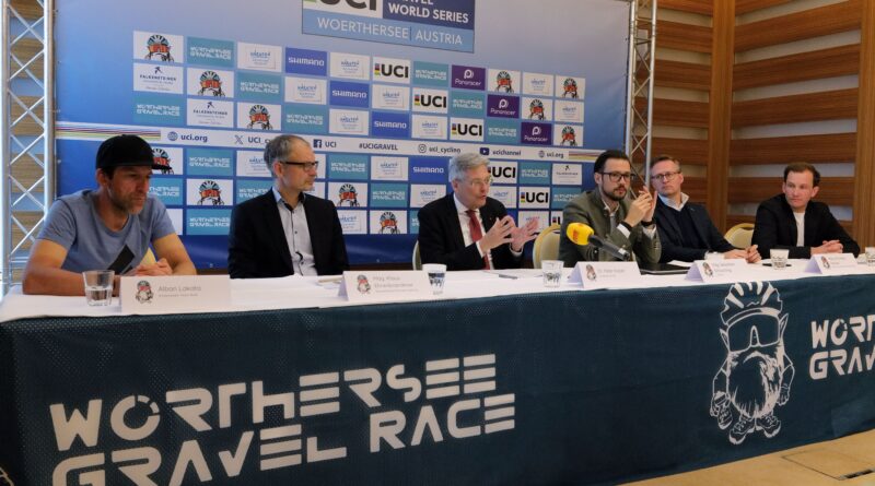 PK Gravel Race 2025. Im Bild: Alban Lakota, Klaus Ehrenbrandtner, LH Peter Kaiser, LR Sebastian Schuschnig, Peter Puschel und Julius Rupitsch.