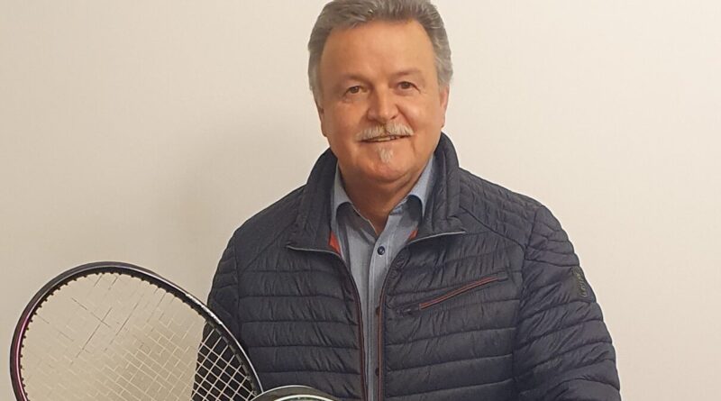 Sozialreferent Stadtrat Klaus Trampitsch organisiert die Rad- und Sommersportbörse im Kulturhaus Althofen