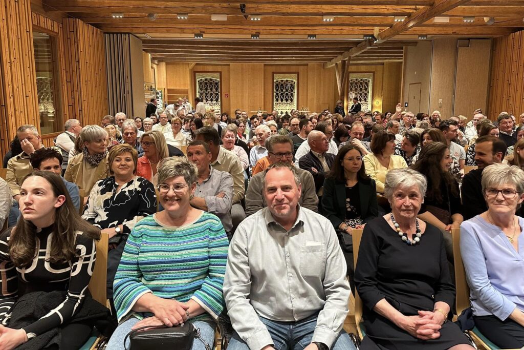 Von allen Seiten angegiftet - Kulturstadel Maria Rojach