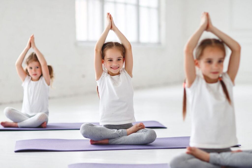 Kasperltheater und Kinderyoga