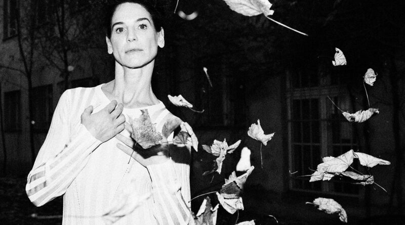 Bibiane Peglau - Howl