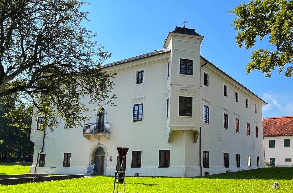 Der weibliche Name des Widerstands - Dinzlschloss
