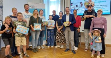 Preisübergabe verantwortungsvoller Umgang mit digitalen Medien