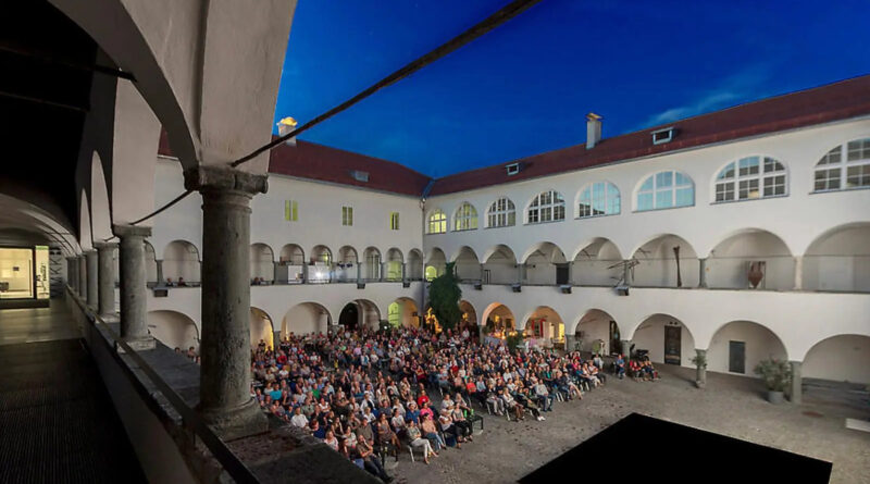 Faust - Burghof Klagenfurt