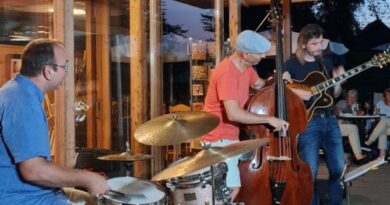 Primus Sitter Trio