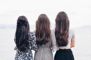 Frau werden – Frau sein – Frau bleiben