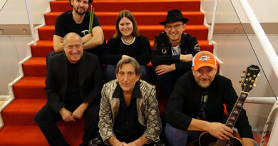 A Tribute to Neil Diamond