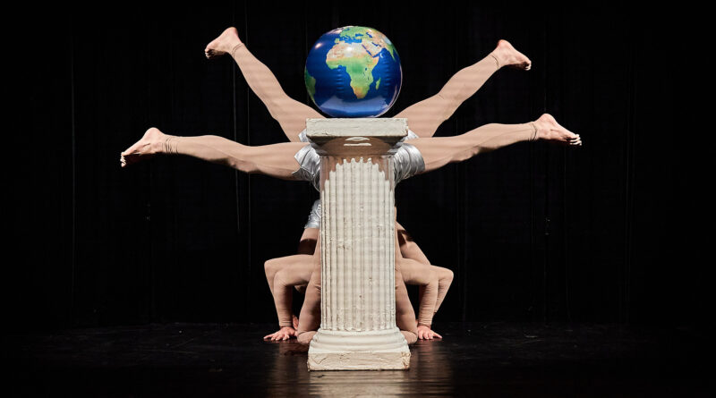 Genesis - surreales Zirkustheater