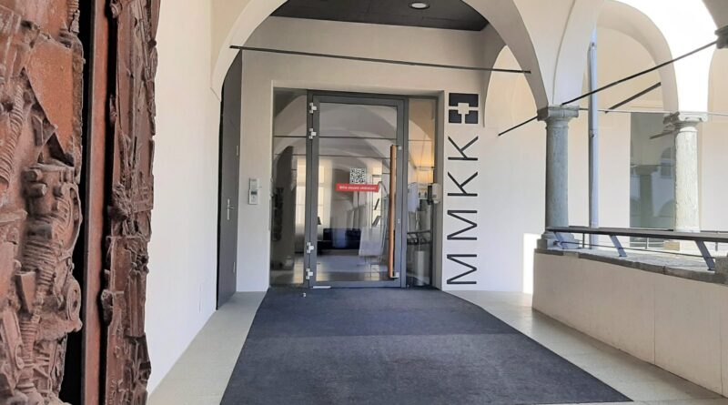 Renate Krammer - floating lines