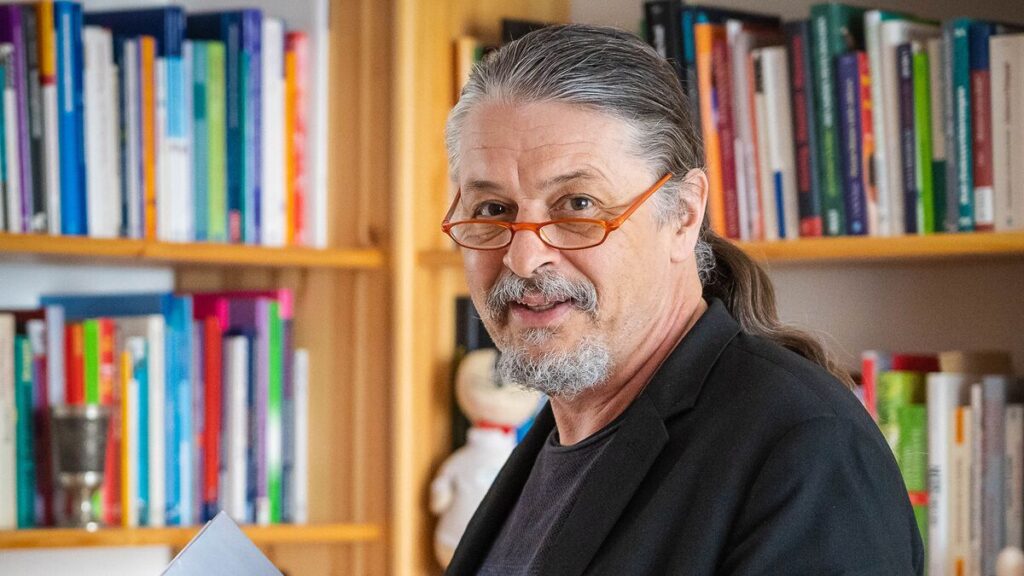 Buchpräsentation & Lesung mit Herwig Oberlerchner