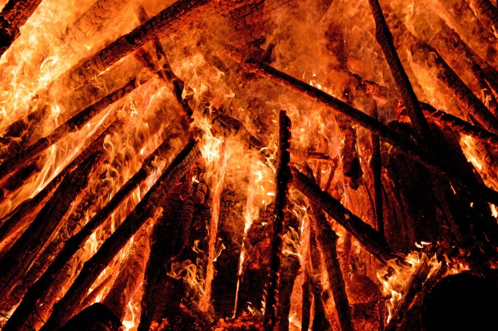 33. Alpen in Bewegung / Feuer in den Alpen