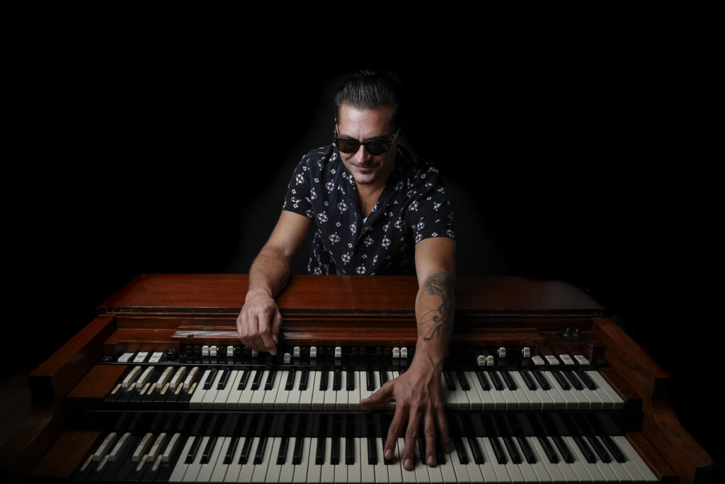 Raphael Wressnig Soul Gift feat. Gisele Jackson